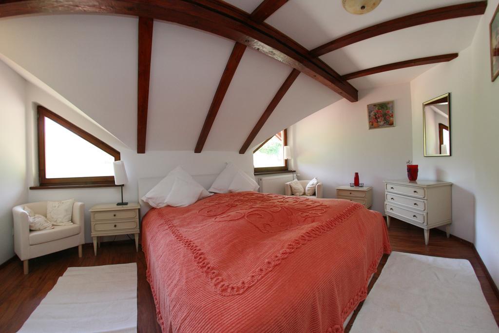 Vila Anastasia Sacarimbu Habitación foto